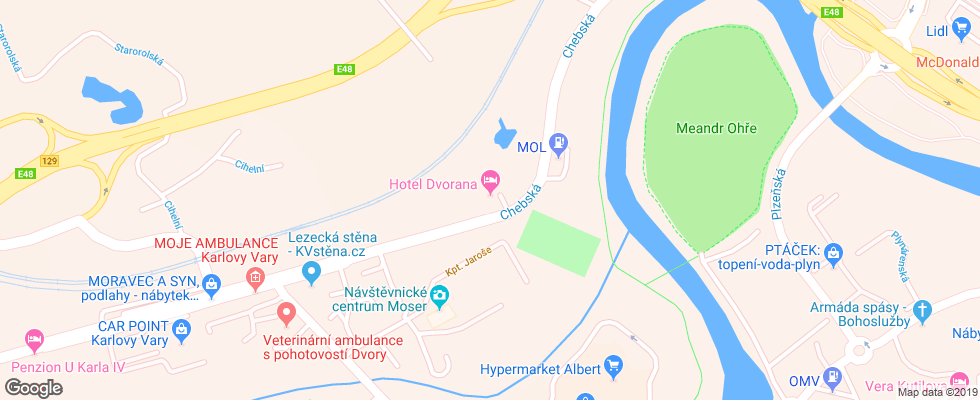 Отель Dvorana на карте Чехии