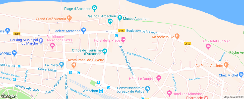 Отель De La Plage на карте Франции