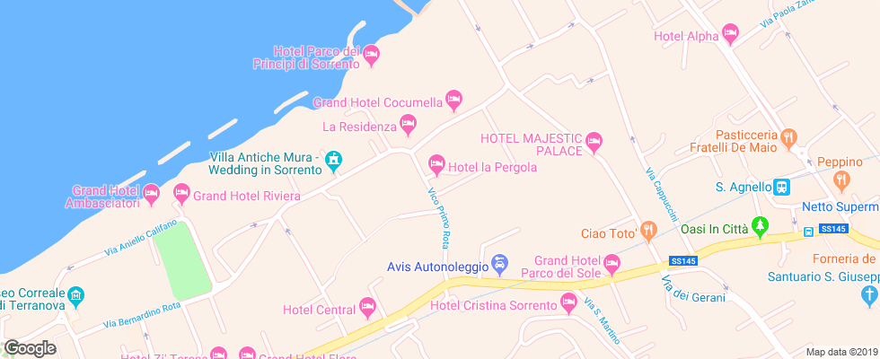 Отель La Pergola Sorrento на карте Италии